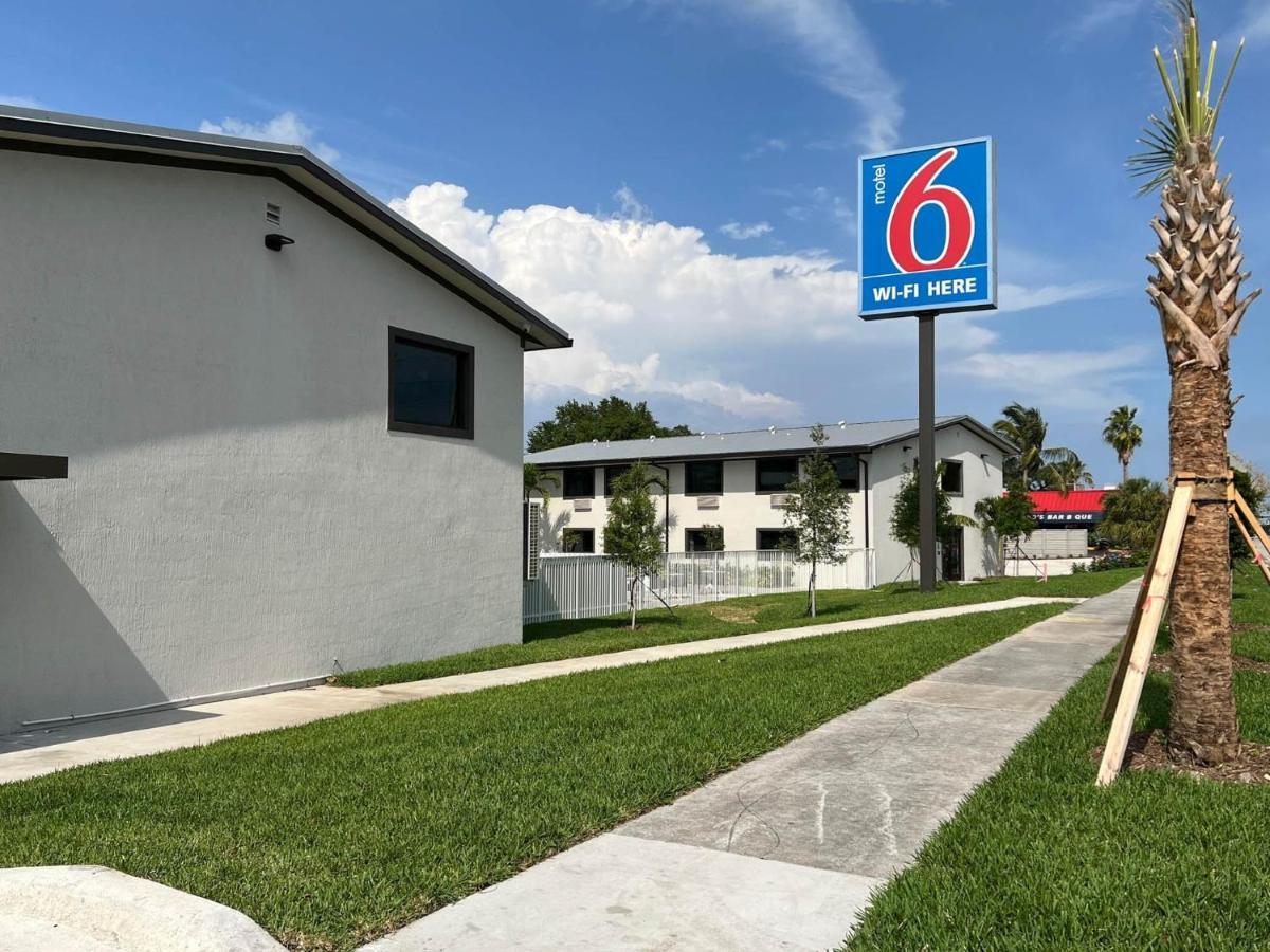 Motel 6-Fort Lauderdale, Fl Esterno foto