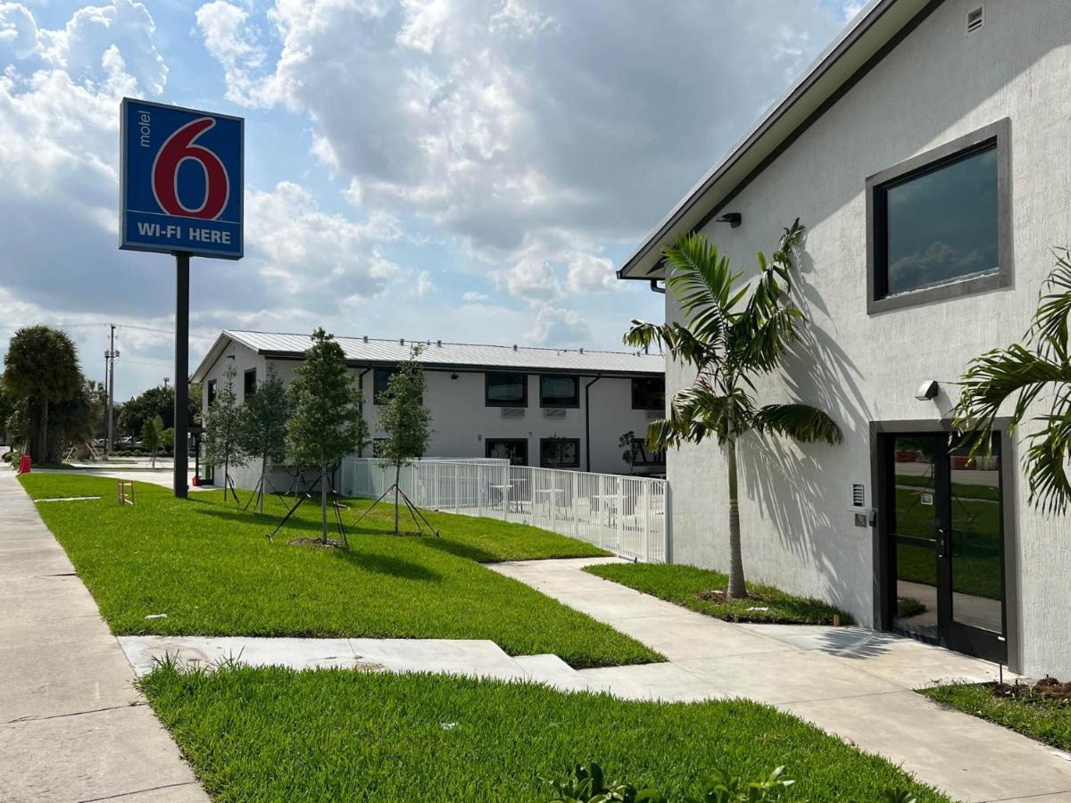 Motel 6-Fort Lauderdale, Fl Esterno foto